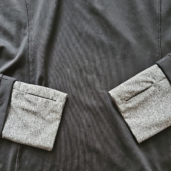 Reebok Black and Gray Zip-Up Hoodie - Picture 3 of 5